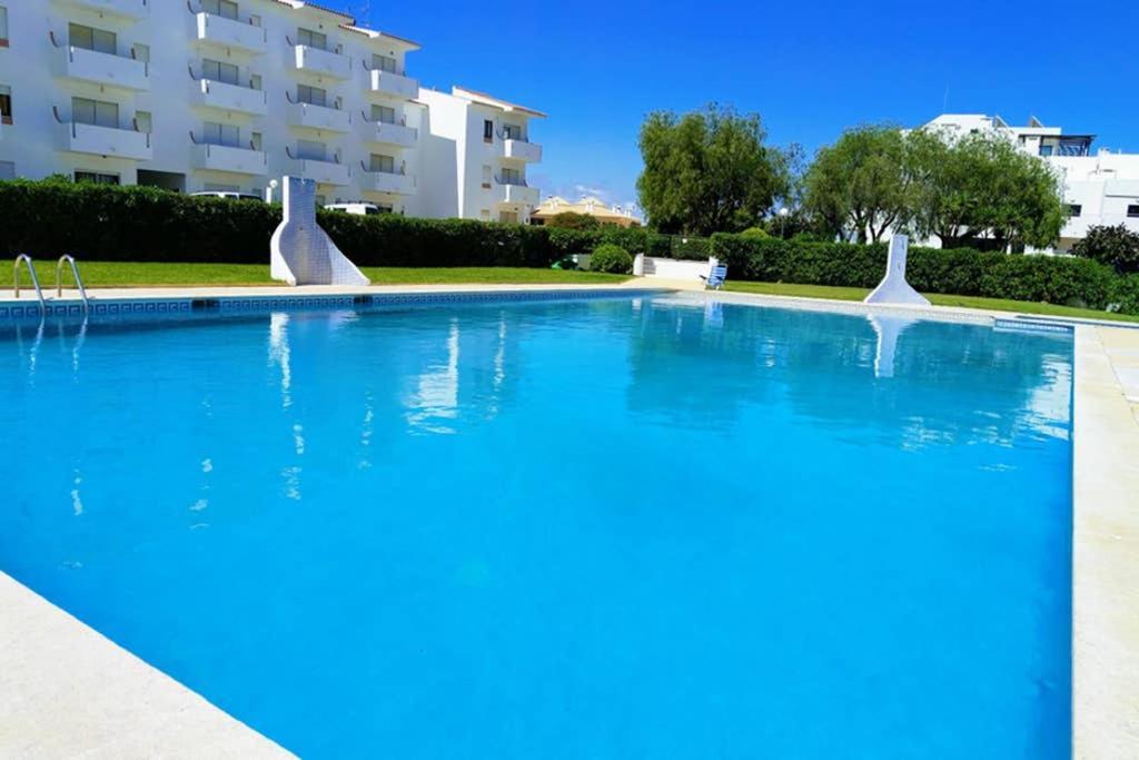 Praia Eulalia With Pool And 5 Minutes From The Beach Albufeira Ngoại thất bức ảnh