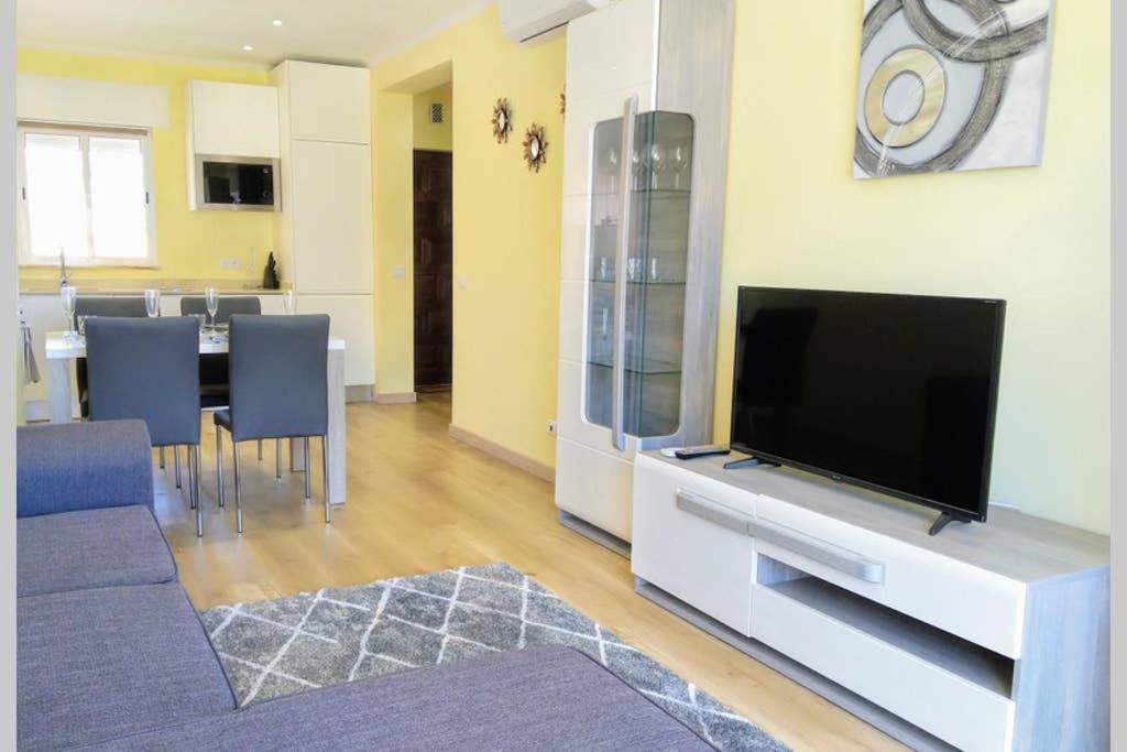 Praia Eulalia With Pool And 5 Minutes From The Beach Albufeira Ngoại thất bức ảnh