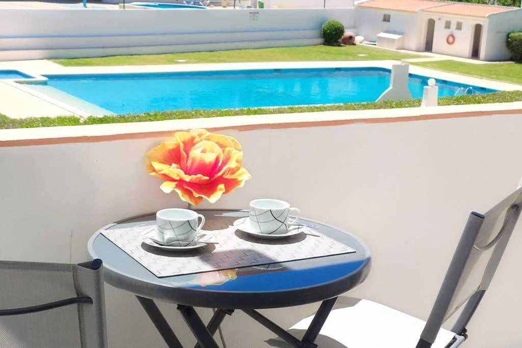 Praia Eulalia With Pool And 5 Minutes From The Beach Albufeira Ngoại thất bức ảnh