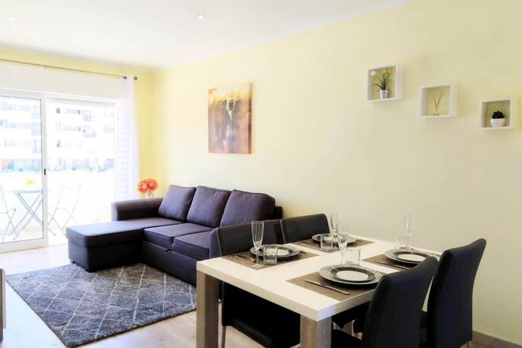Praia Eulalia With Pool And 5 Minutes From The Beach Albufeira Ngoại thất bức ảnh