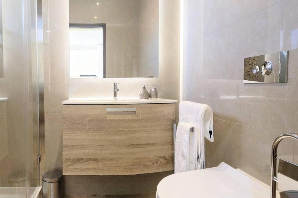 Praia Eulalia With Pool And 5 Minutes From The Beach Albufeira Ngoại thất bức ảnh