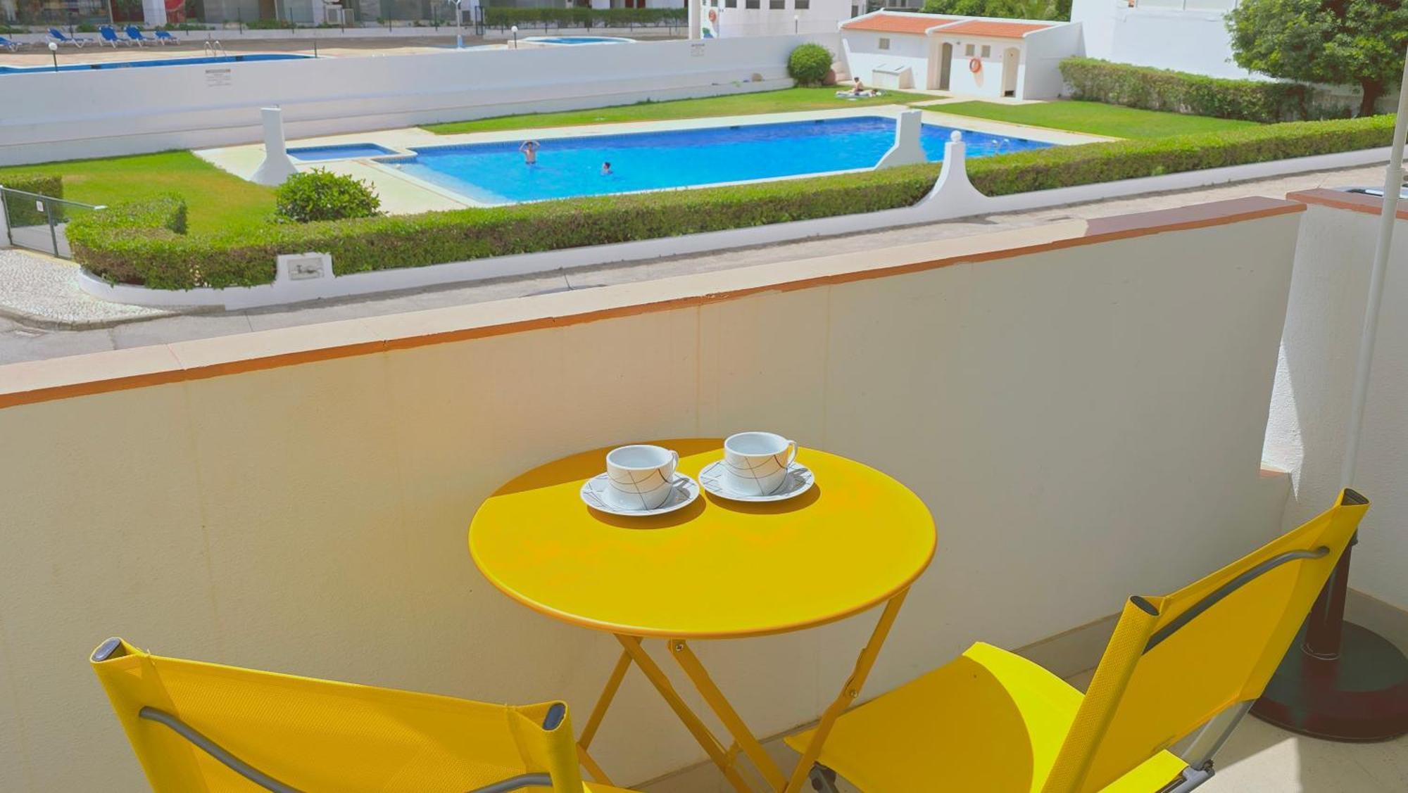Praia Eulalia With Pool And 5 Minutes From The Beach Albufeira Ngoại thất bức ảnh