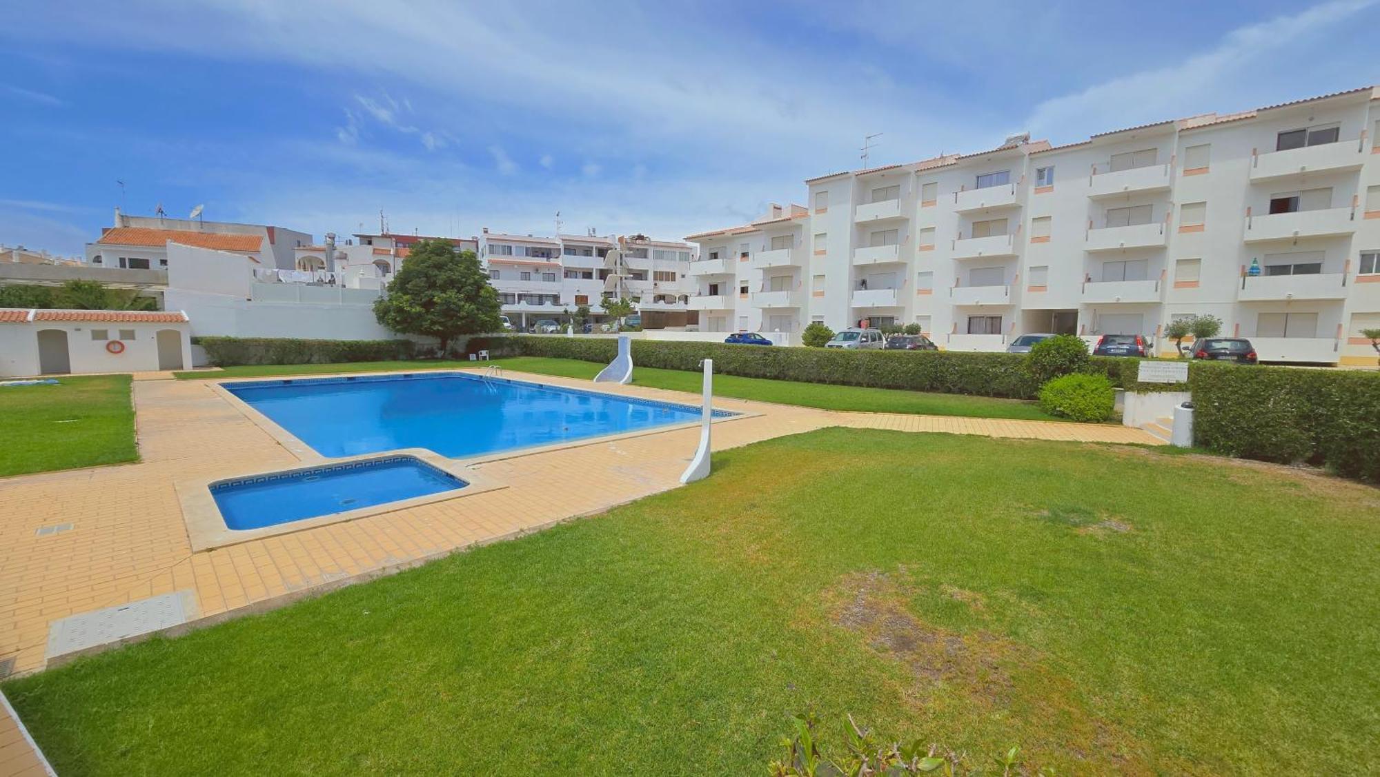 Praia Eulalia With Pool And 5 Minutes From The Beach Albufeira Ngoại thất bức ảnh