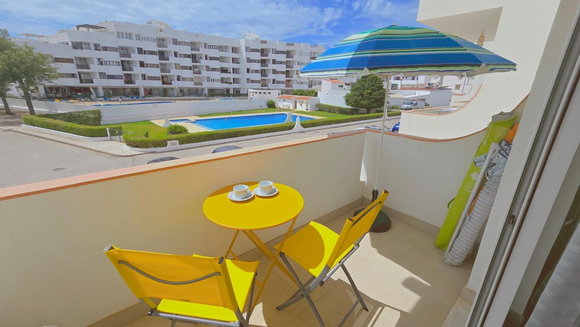 Praia Eulalia With Pool And 5 Minutes From The Beach Albufeira Ngoại thất bức ảnh